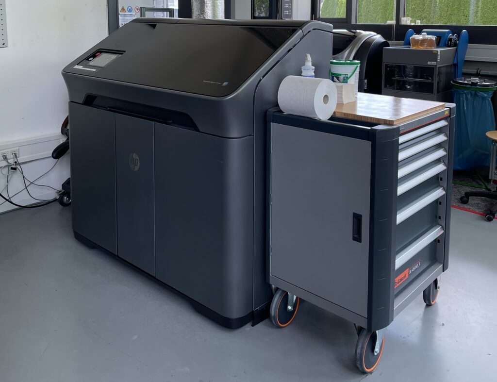 HP Multi Jet Fusion-3D Drucker bei C.+E. Fein